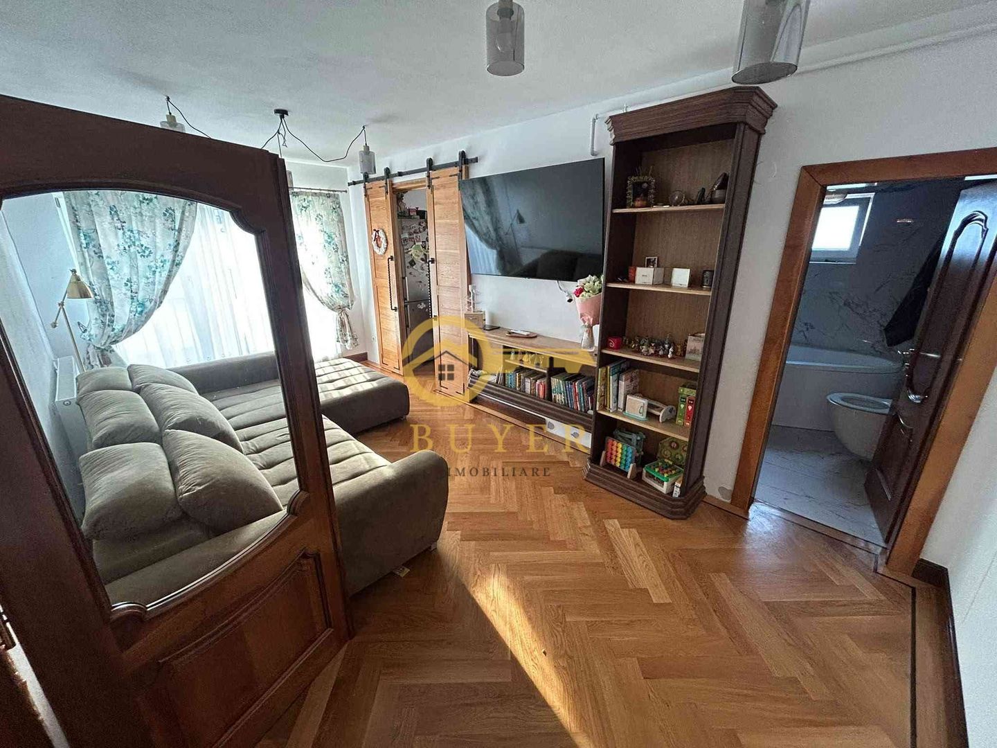 Apartament decomandat cu 3 cam, amenajat modern- 2 balcoane- etaj 2 - Poză 1