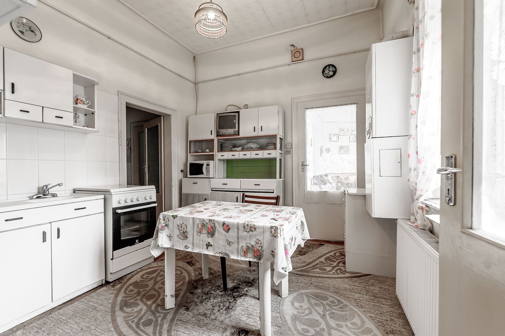 Apartament la casa cu 3 camere și Garaj - Poză 6