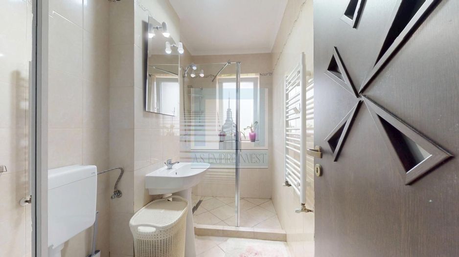 Apartament 3 camere, 121 mp,2 bai, 3 balcoane-zona Subcetate/Sanpetru - Poză 9