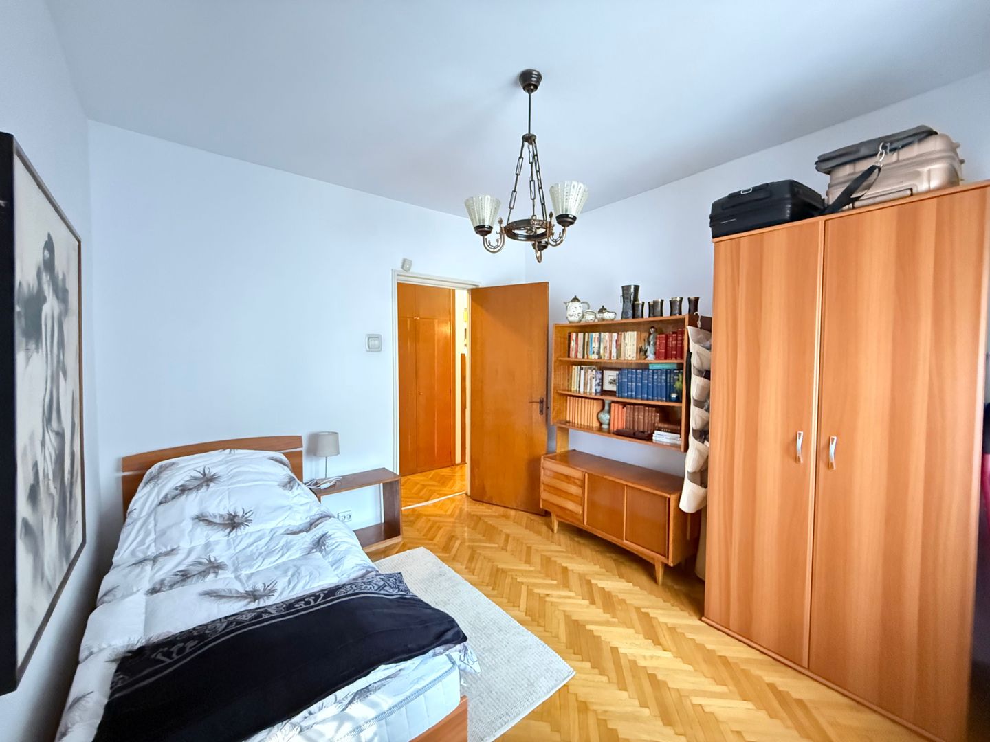 De vanzare 4 camere, curte exclusivă 250 mp, Str. Uruguay - Bucuresti - Poză 12