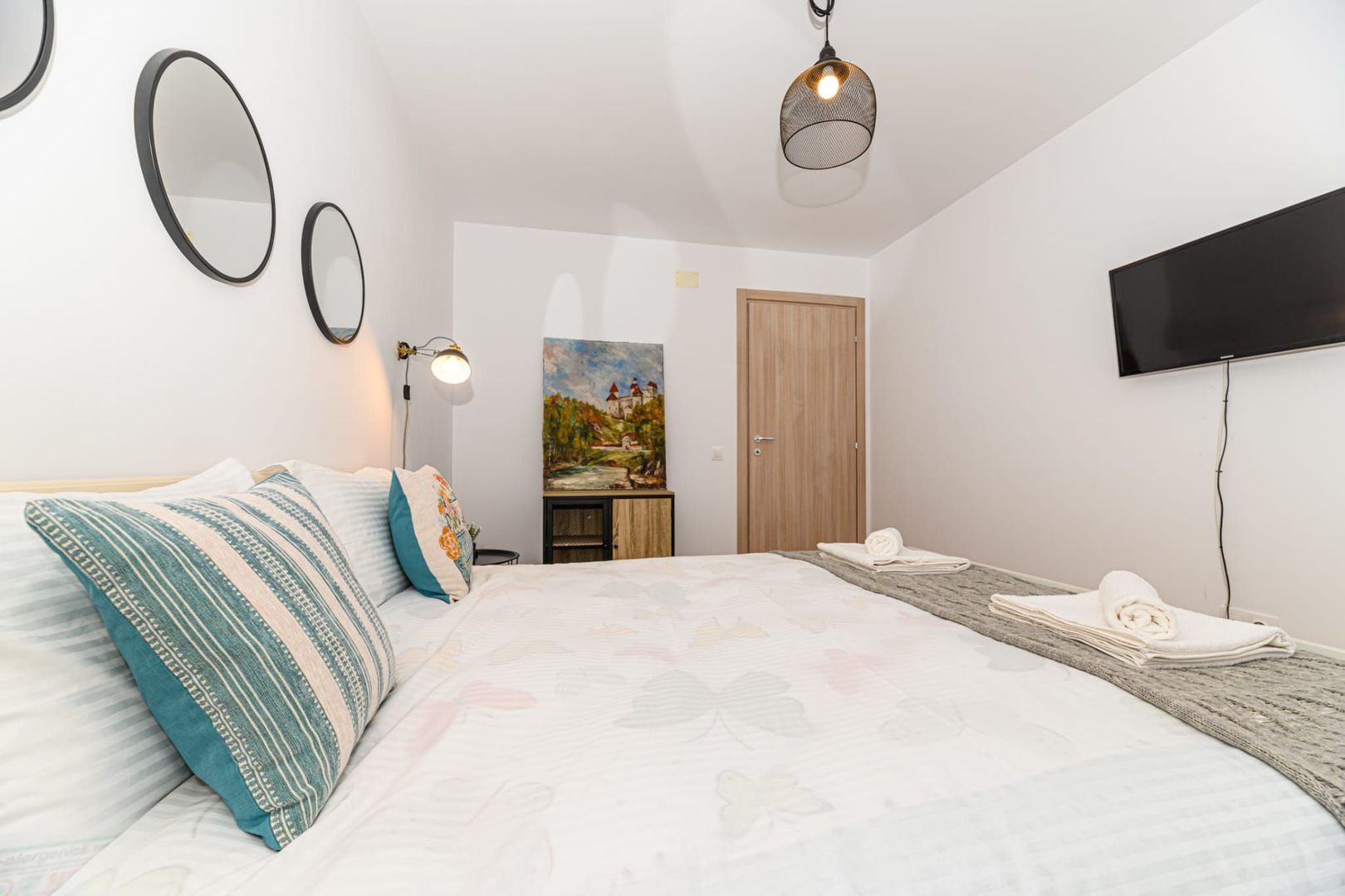 Cartier URBAN, lângă Mall Coresi, apartament 2 camere, mobilat, 550 euro - Poză 9