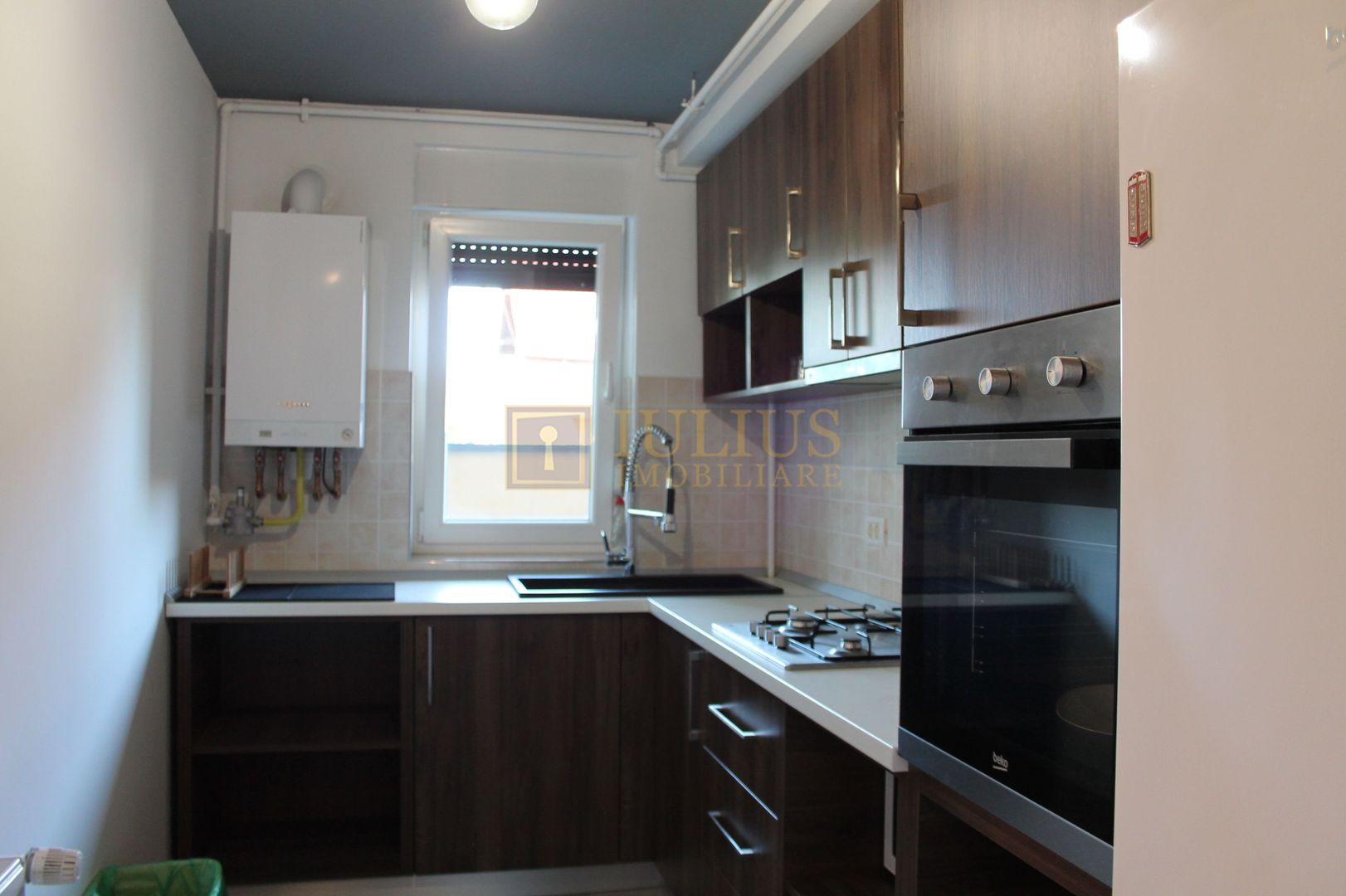 Apartament cu terasa la parter in complex, deosebit, zona linistita. - Poză 7