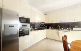 Casă cu 2 locuințe, teren intravilan 7062 mp Cetariu, Bihor - Poză 14