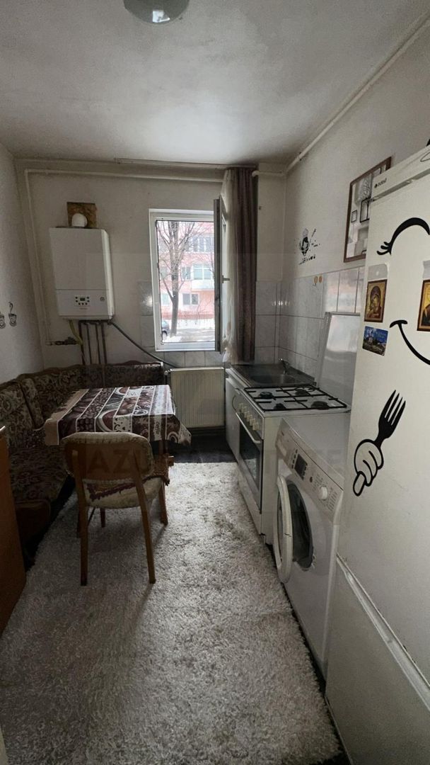 Apartament 2 camere de vânzare 45 mp utili + pivnița- Strada Oștirii - Poză 7