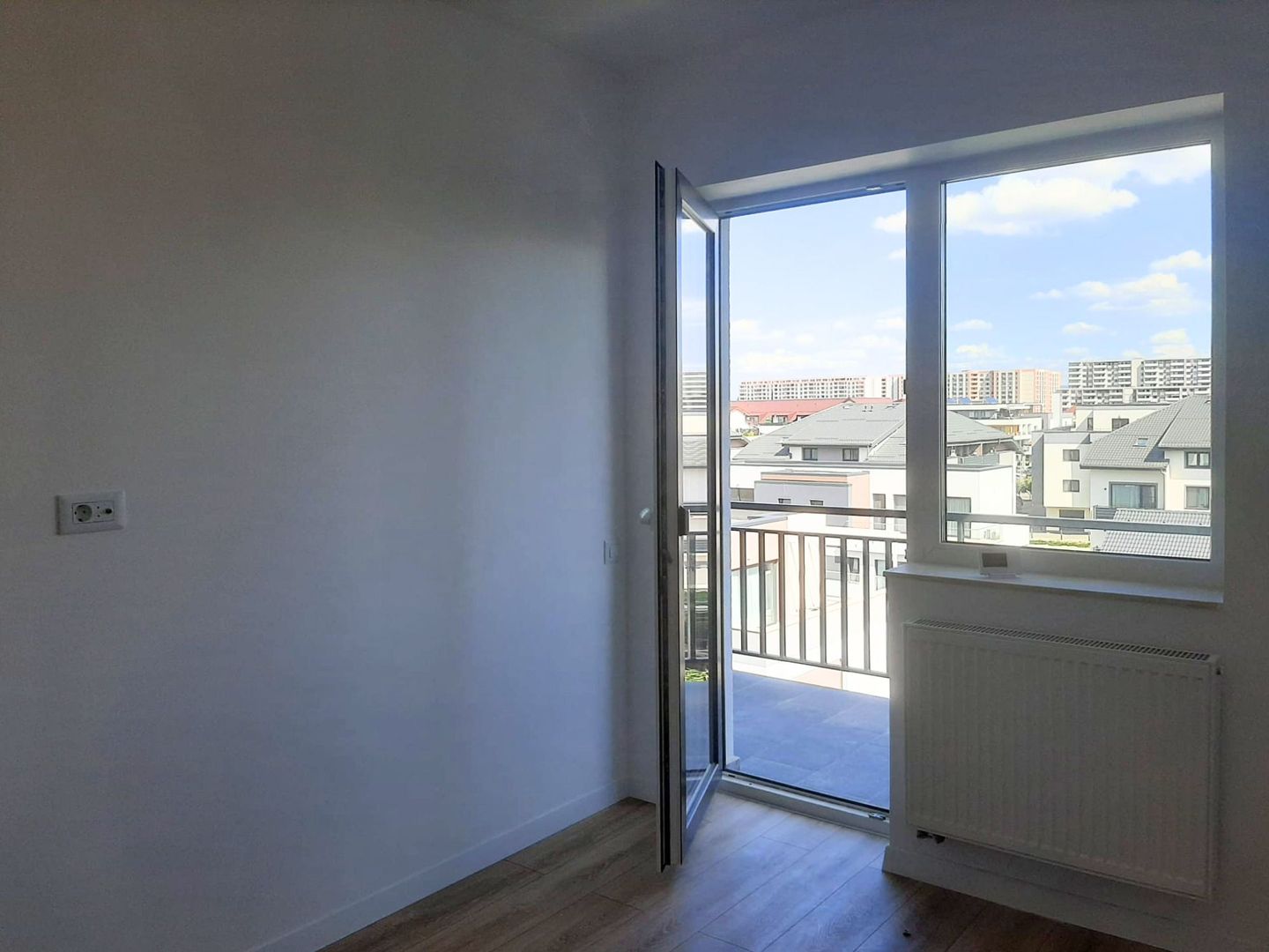 Un Apartament Pentru O Viață Bună  Coresi  2025 - Poză 4