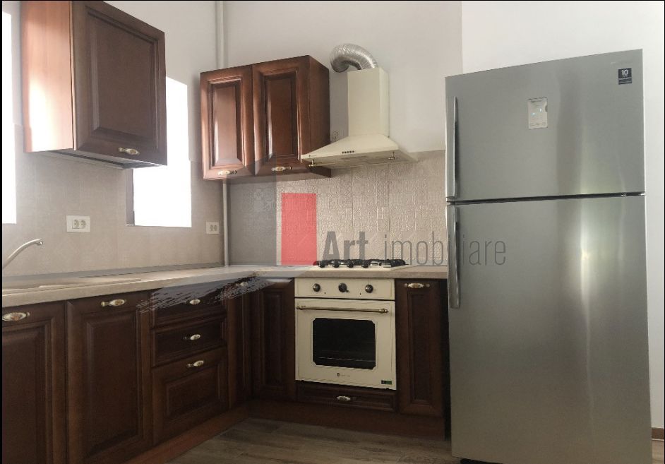 APARTAMENT 4 CAMERE PARC CAROL - Poză 4