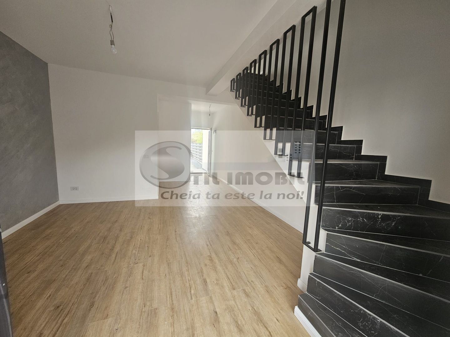 Duplex - 250mp teren - Bucium - Visan - Poză 4