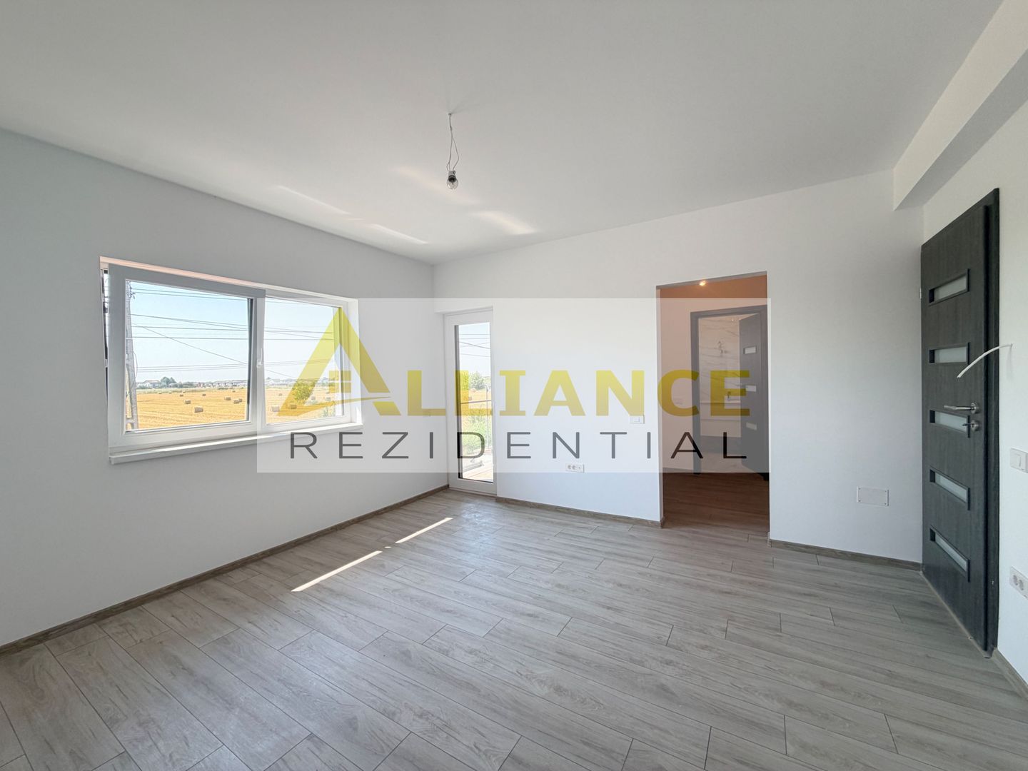 Casa de vanzare in Comuna Berceni | Zona de intrare | 5 camere | - Poză 11