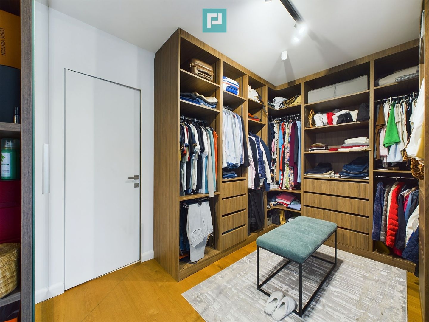 Casă cu eficiență energetică și dotări Premium în Voluntari - Poză 14