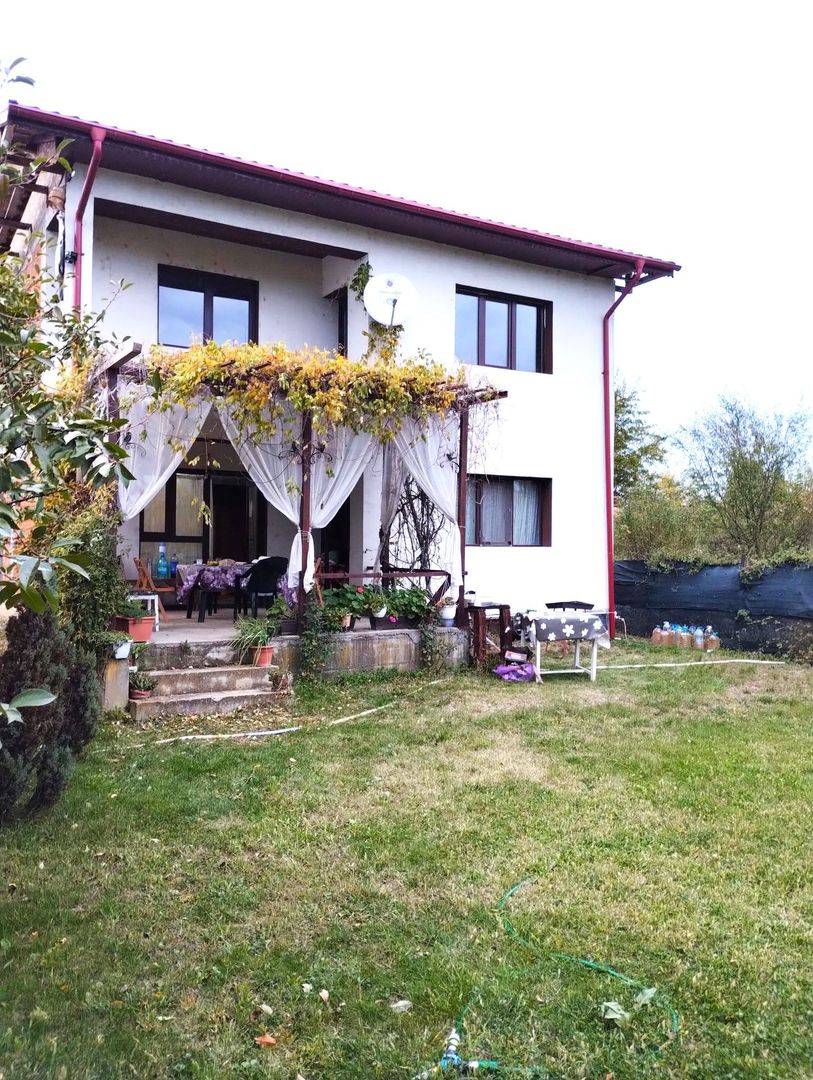 Vilă individuală 6 camere, teren 903 mp ! - Poză 5