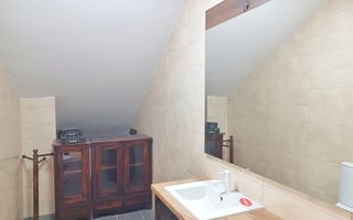 Birou, ultracentral, Oradea, 70 mp, parcare. 700 E/lună. Comision 0 - Poză 6