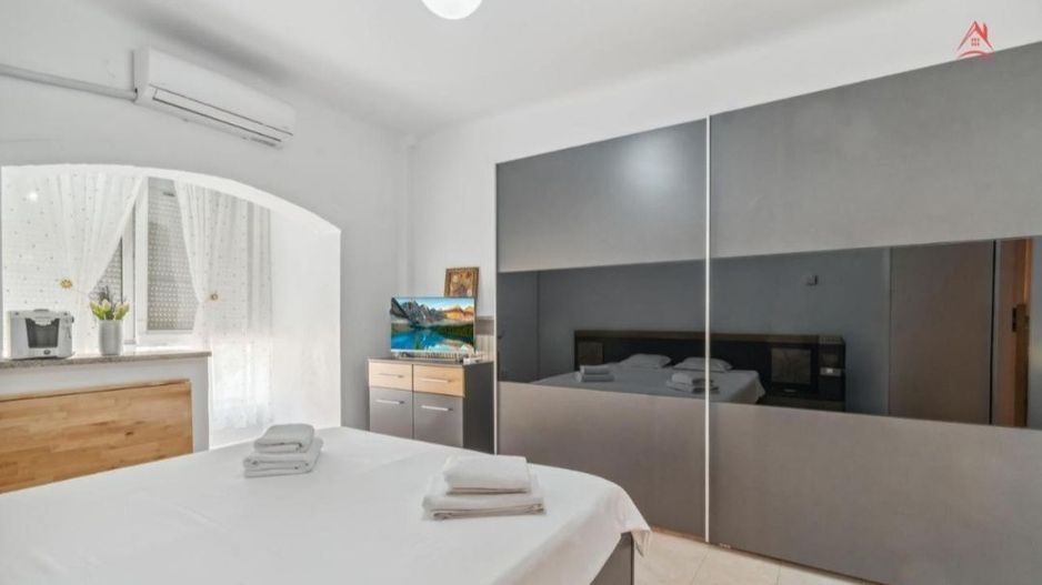 GARSONIERA  ELEGANTA ZONA DOROBANTI - Poză 1