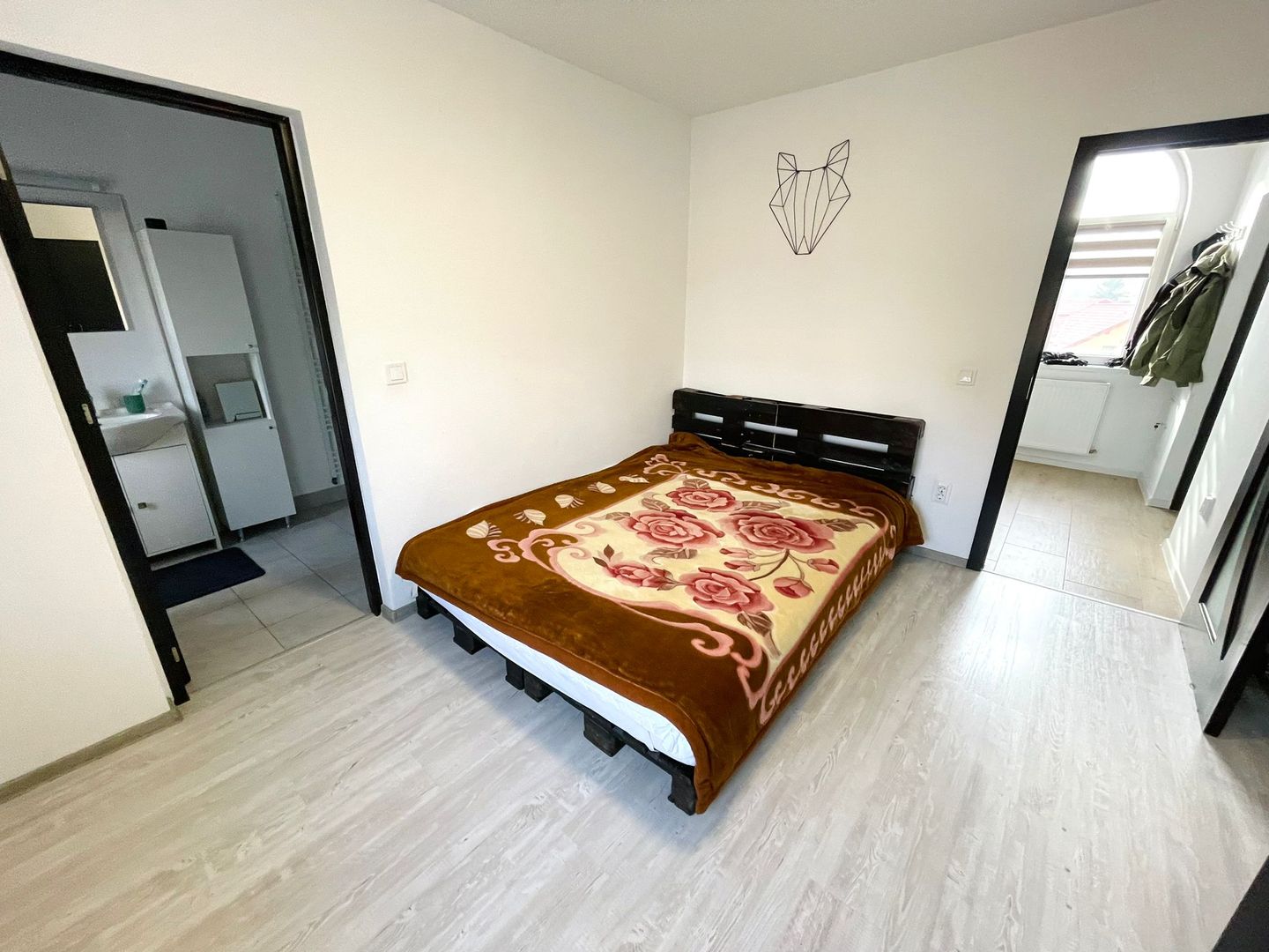 Casă cu potențial de renovare, teren generos 1366 mp, Dâmbu Rotund - Poză 9