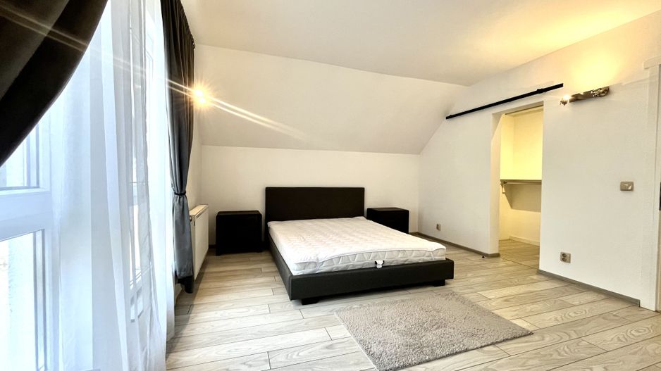 Casă luminoasă cu curte și garaj, perfectă pentru familie | Braytim - Poză 18