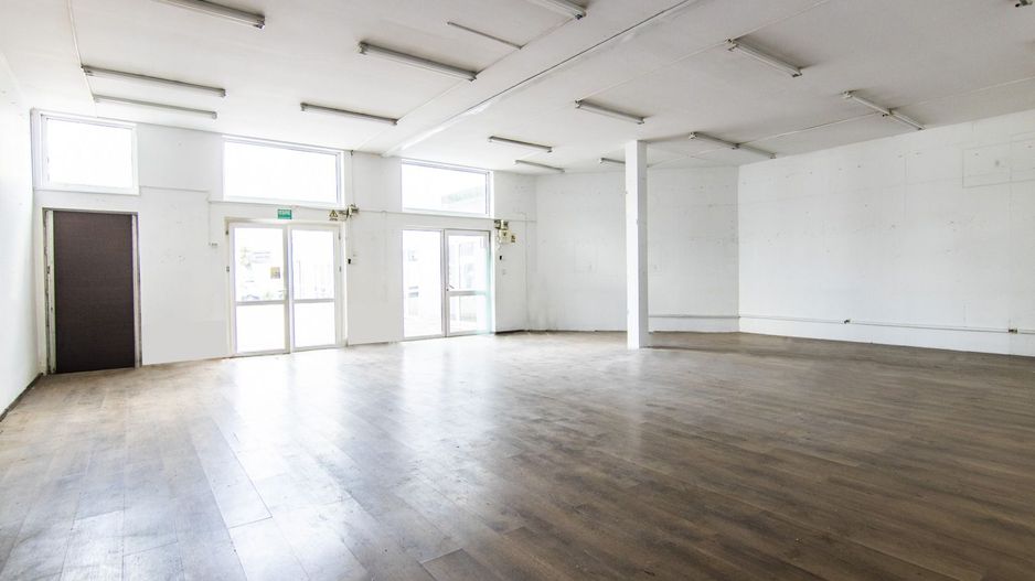 Spatiu Comercial | DE INCHIRIAT | Valea Cascadelor | Depozit | Showroom | Retail - Poză 2