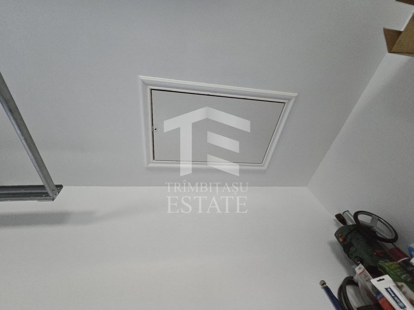 TUZLA - 3 camere | modern | lux | gata de mutat | complet mobilata - Poză 43