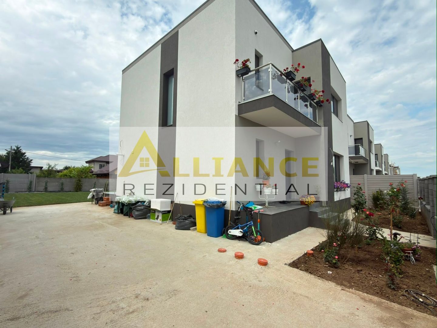 VILA INDIVIDUALA MODERNA | P+1E | 4 camere | Incalzire prin pardoseala - Poză 2