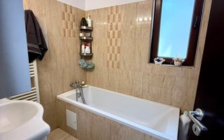 4 CAMERE DECOMANDAT--ETAJ+MANSARDA AMENAJATA--BLOC TIP VILA - Poză 5
