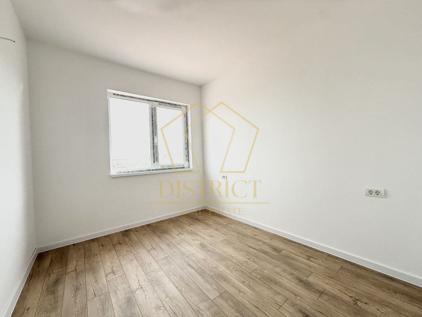 Duplex spatios cu 4 camere 109 mp | Mosnita Veche - Poză 4