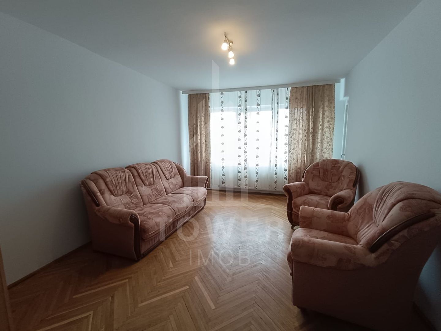 Apartament cu 2 camere spatios - Poză 1