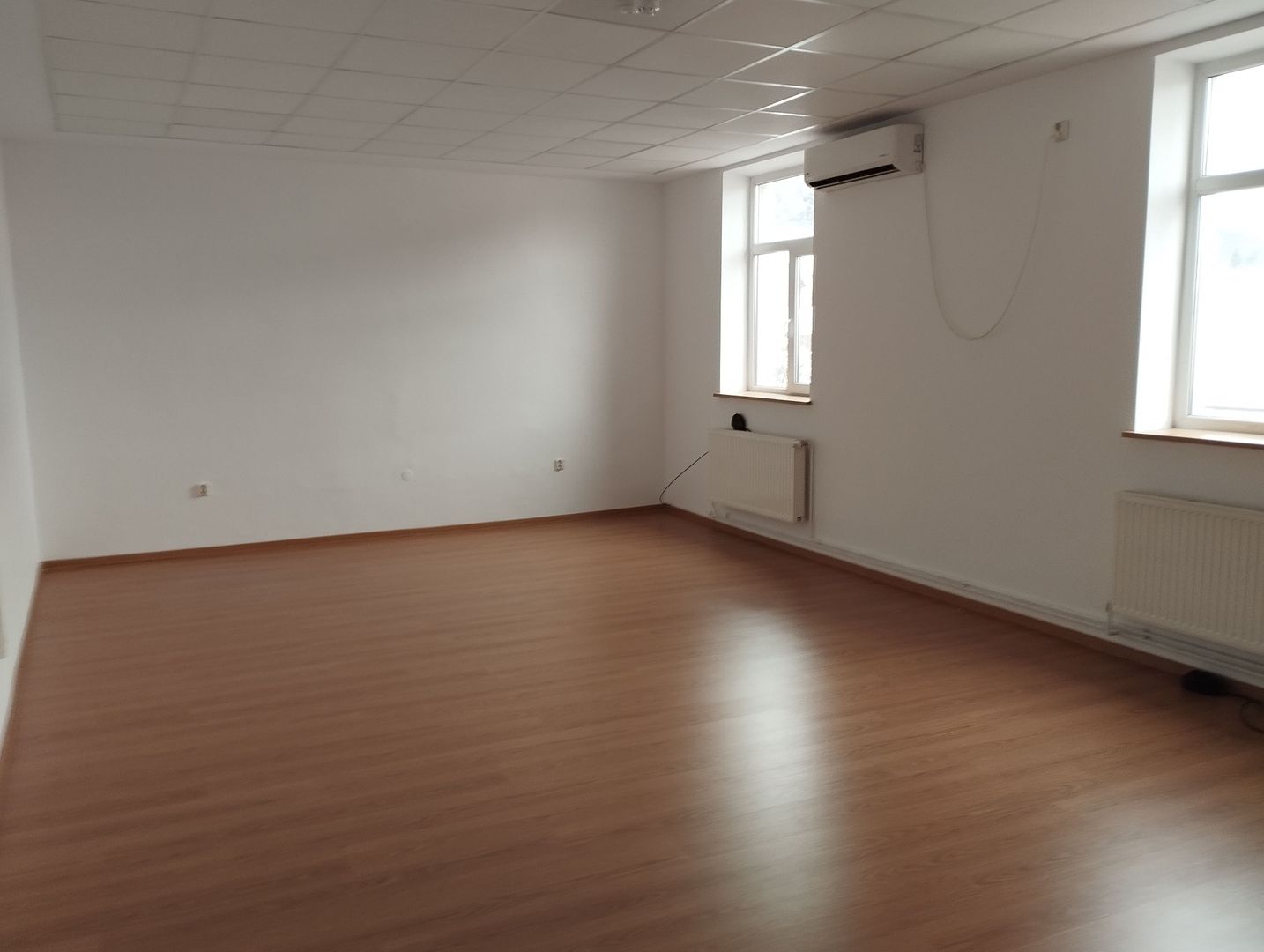 Spatiu Birouri - central - Poză 5