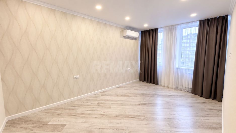 Apartament cu 2 camere, Centru, Chișinău - Poză 3