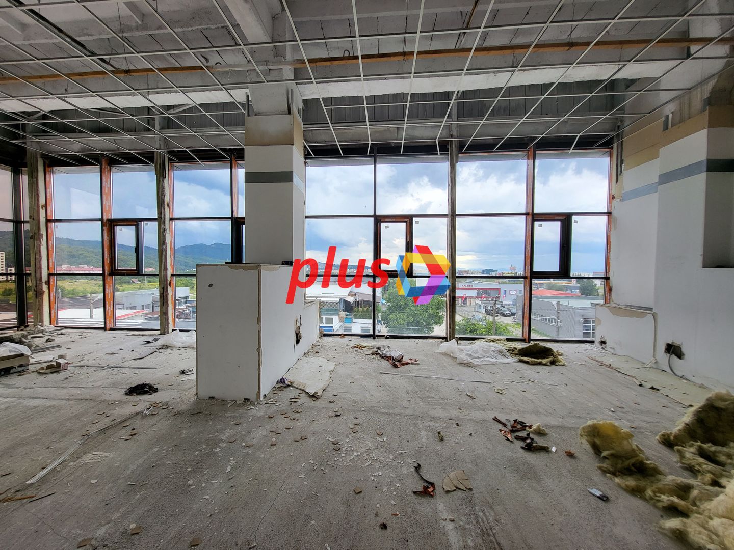 Spatiu de birouri la etaj 1 - 800 mp # Plus-imo.ro - Poză 2