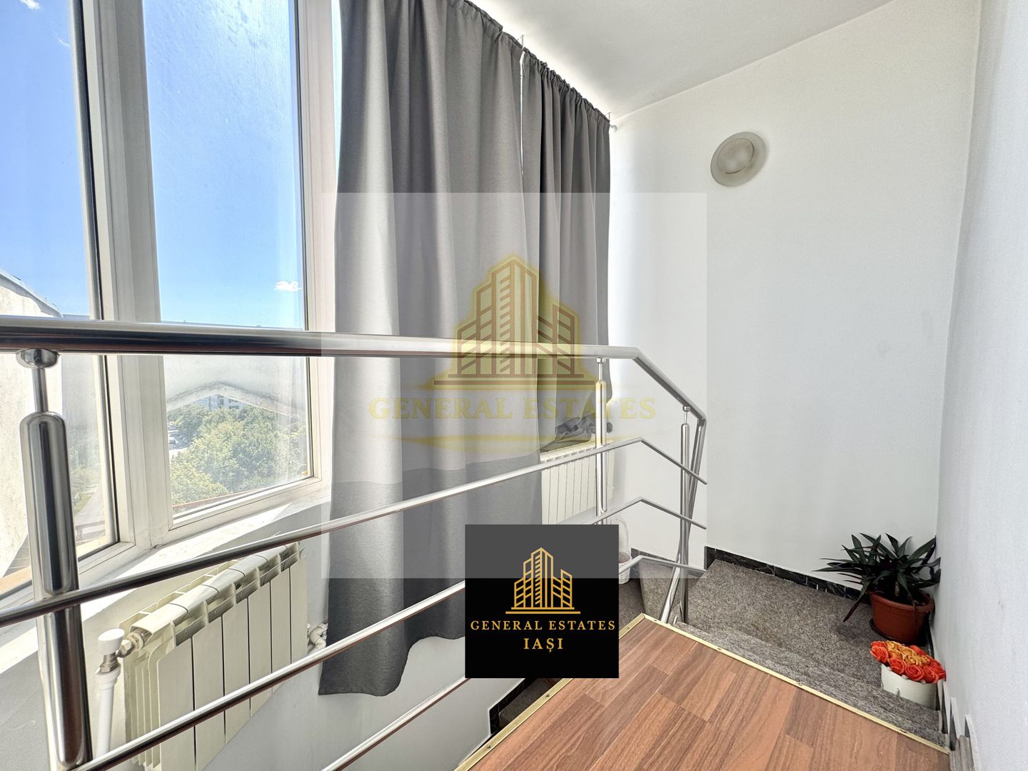 Vânzare apartament în 3 Nivele cu Terasă, Cug-șos.Nicolina - Poză 14