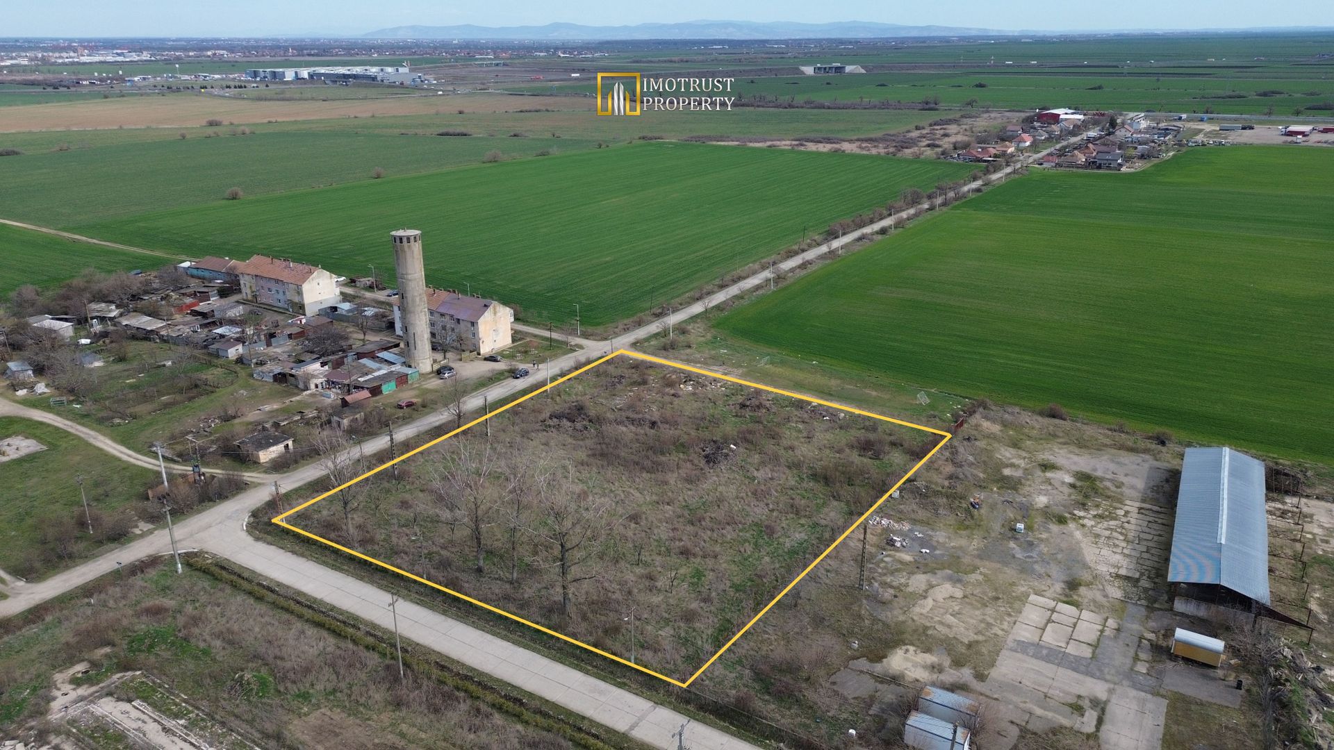 Teren intravilan constructii de vavanzare Arad - Poză 1