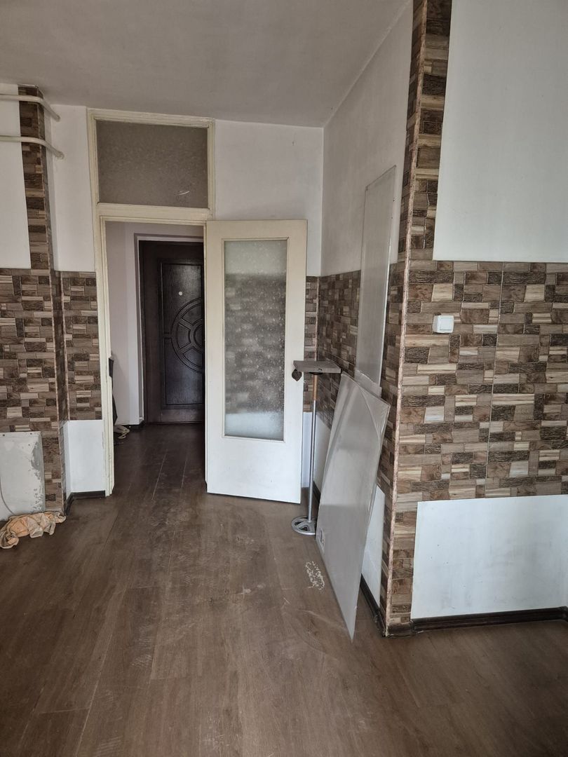 Apartament 2 camere decomandat, central - Poză 4