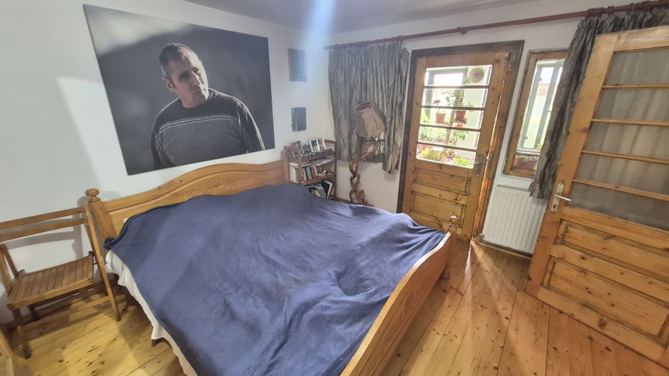 Vila 4 camere + teren 818 mp central Provita de Sus (lângă școală) - Poză 5