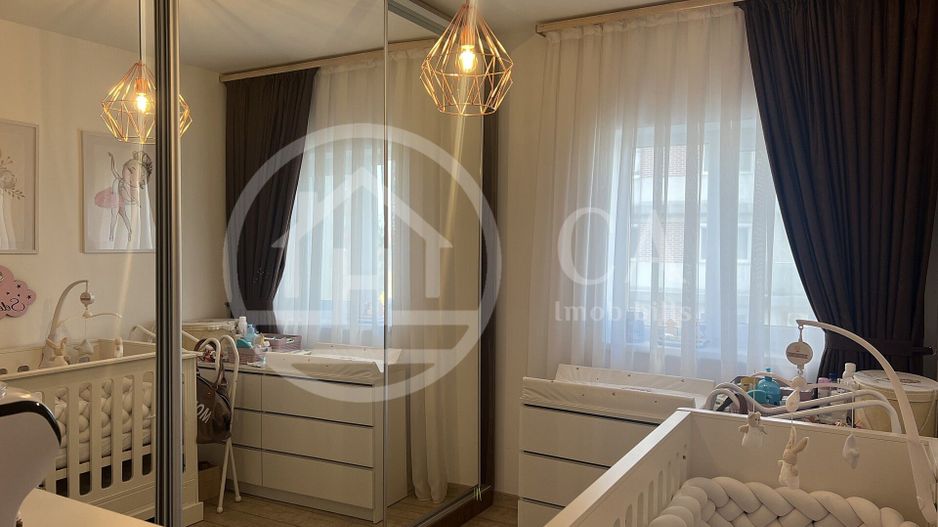 Apartament cu 3 camere de vanzare in Luceafarul Oradea - Poză 8