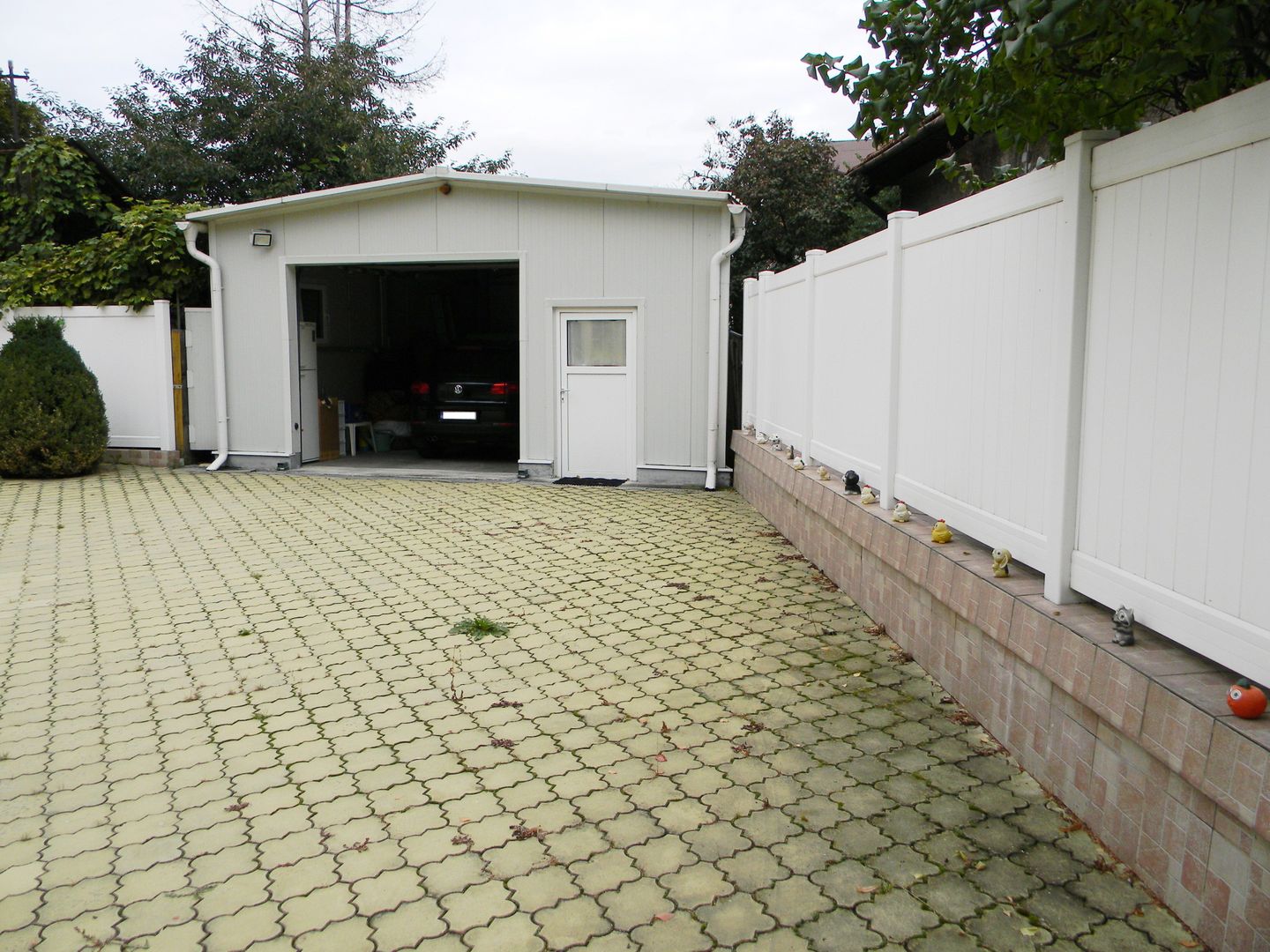 Vila cu suprafata de 360mp si teren 700mp-Racadau,vanzare sau inchirie - Poză 12