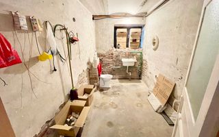 Spațiu comercial 70 mp, zona Ultracentrală! Negociabil - Poză 5