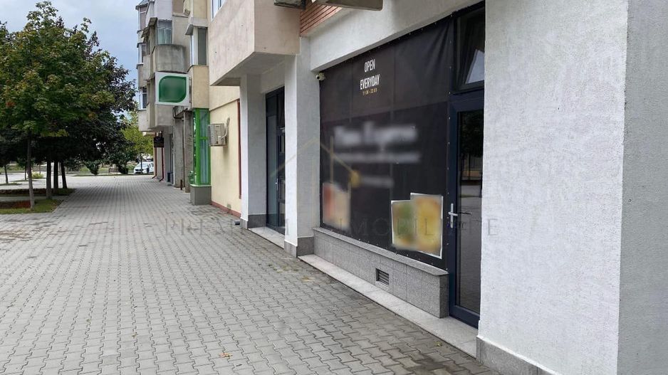 Spatiu Comercial de inchiriat - Zona MAL - Poză 1