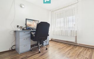 Casă retrasă Pișchia – 4 camere, teren 920 mp - Poză 3