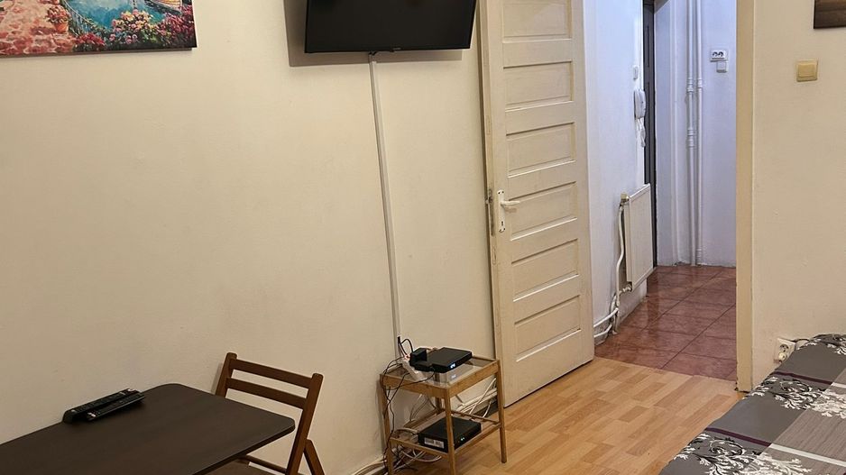 Garsoniera de inchiriat in zona Universitate, ultracentral, cu centrala proprie - Poză 9