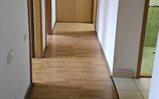 Apartament 3 camere,  zona Semicentrala - Poză 3