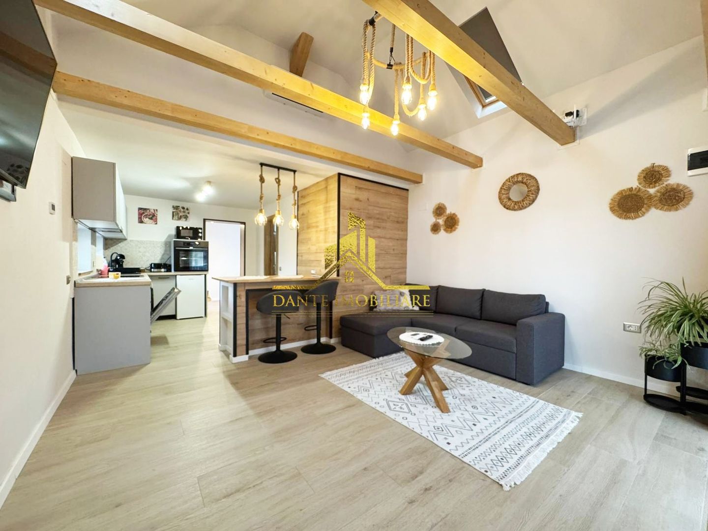 Casa individuala, ultrafinisata, balcon, terasa, curte, Someseni - Poză 9