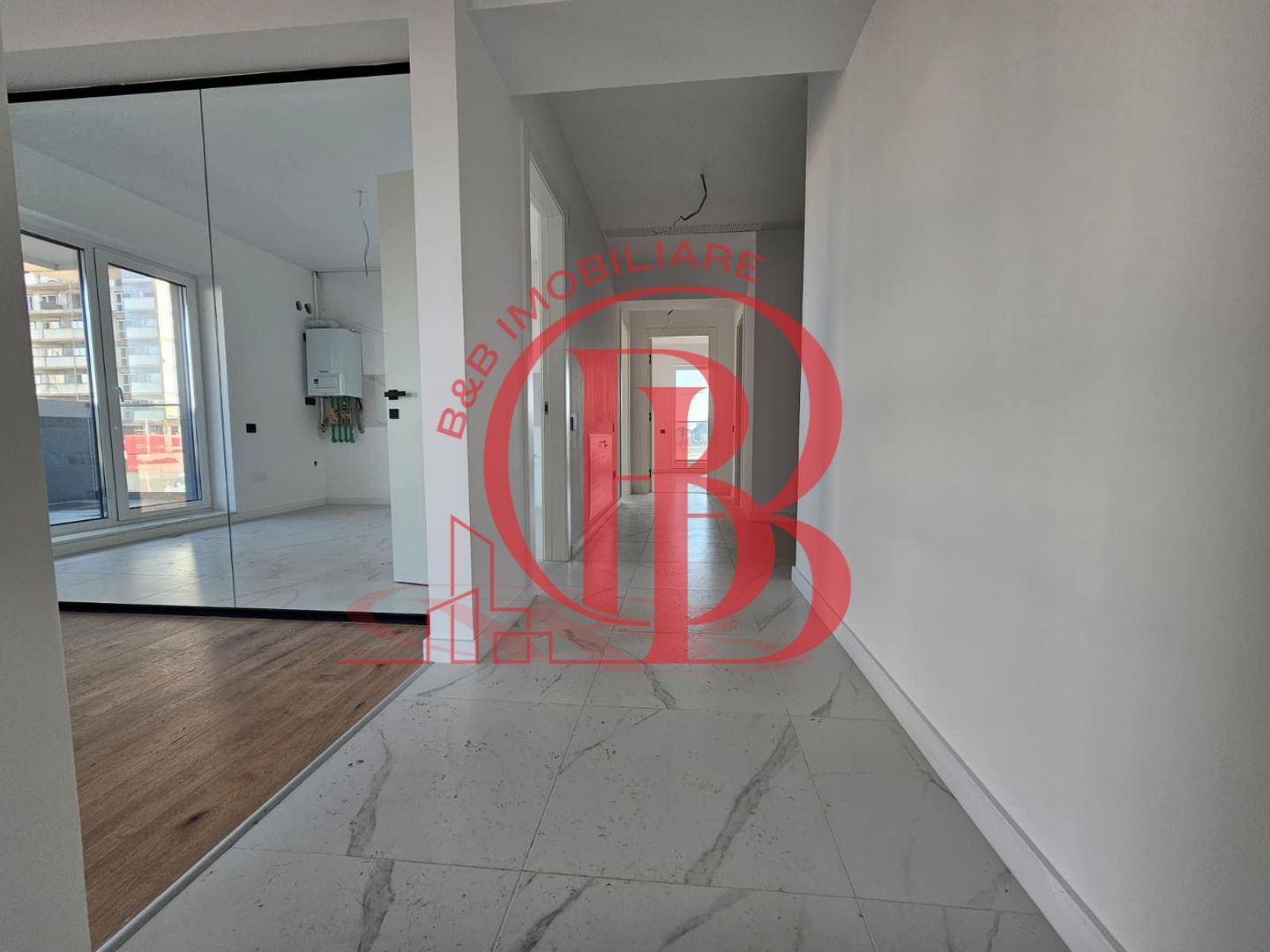 4 camere finalizat Complex Premium-piscina - pista alergare in incinta - Poză 8
