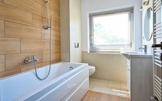 Pensiune la cheie, 13 camere, Randament ridicat, Cheile Rasnoavei - Poză 12