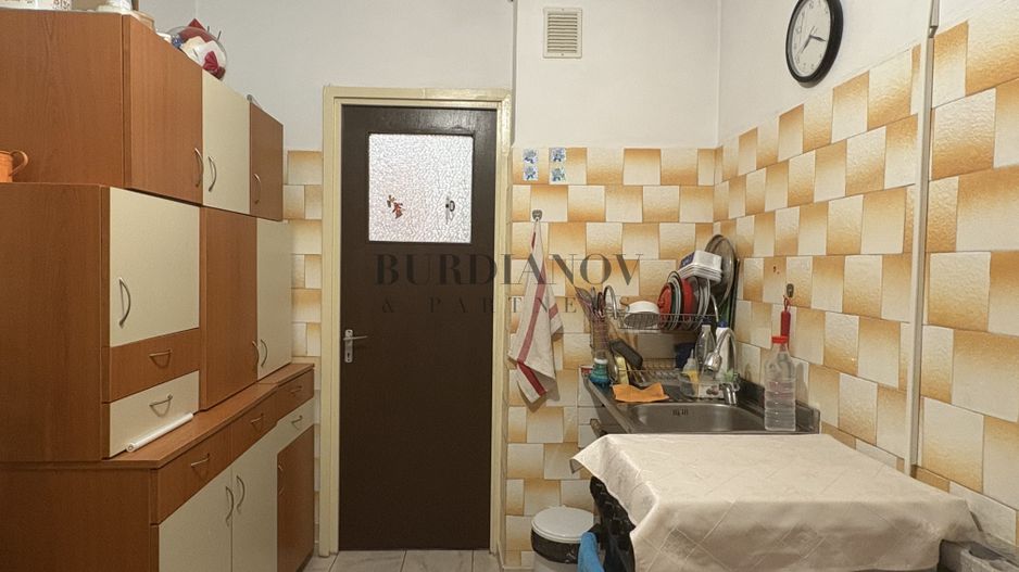 Apartament cu 3 camere de vânzare - 1 Decembrie 1918 - Sector 3 - Poză 7