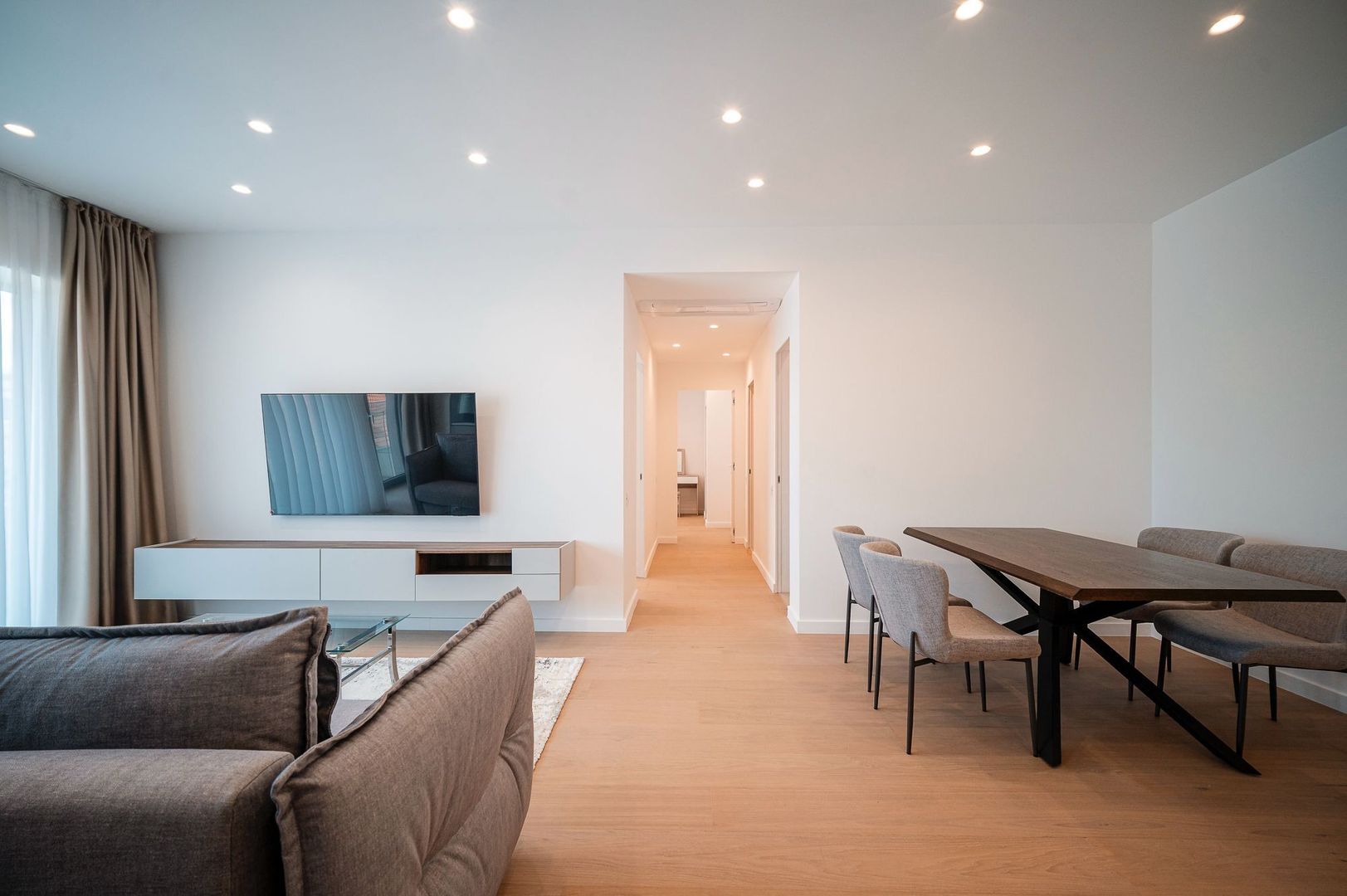 Chirie | Apartament 3 camere | Parcare inclusă | Aviației - Poză 2