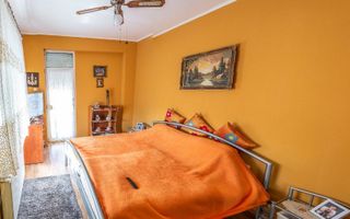 De vânzare casă cu etaj - Poză 2