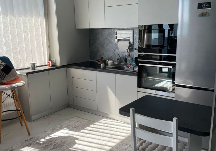 Apartament 2 camere vedere panoramica la lac, Parcare privata - Ocazie - Poză 7