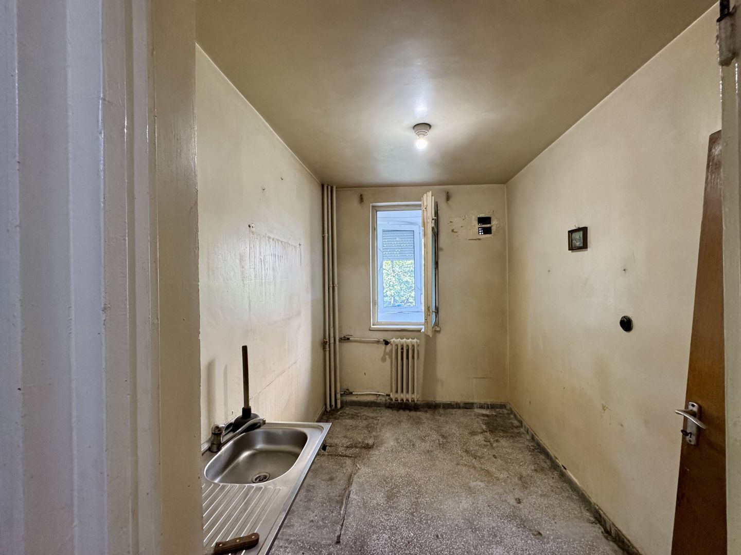 OPORTUNITATE - 3 camere decomandate, 70 mp utili, et 3 - Bucur Obor - Poză 9