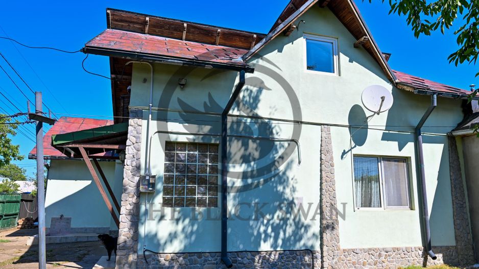 Casa 7 camere de vanzare | Zona Mitica Apostol, Ploiești | Comision 0% - Poză 1