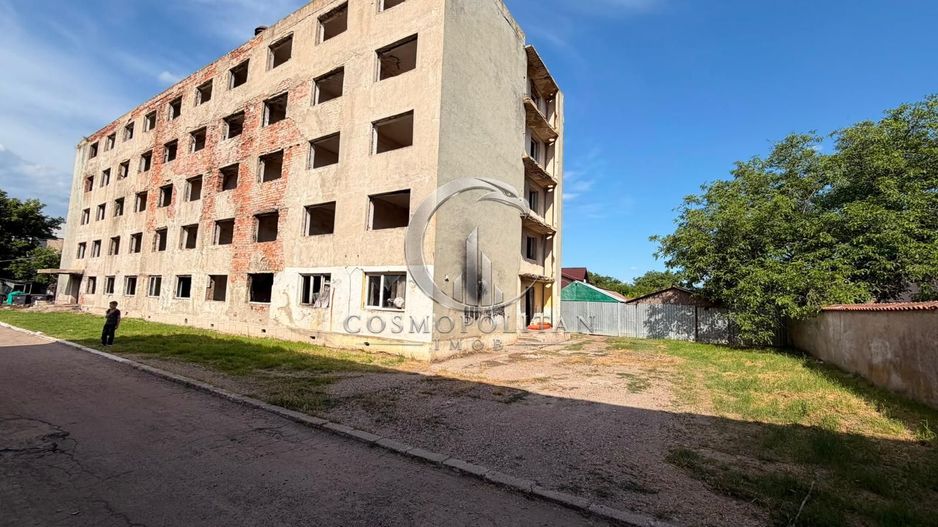 Oportunitate de investitie! Bloc p+4 in orasul Pogoanele/BZ - Poză 1