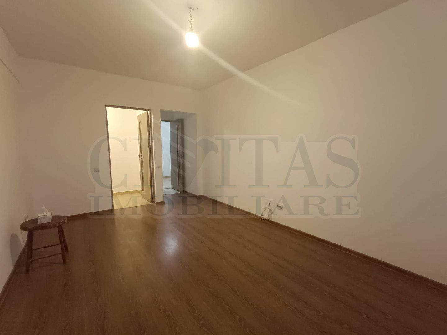 1 camera 45 mp, etaj 1, zona Regal, bloc nou - Poză 3