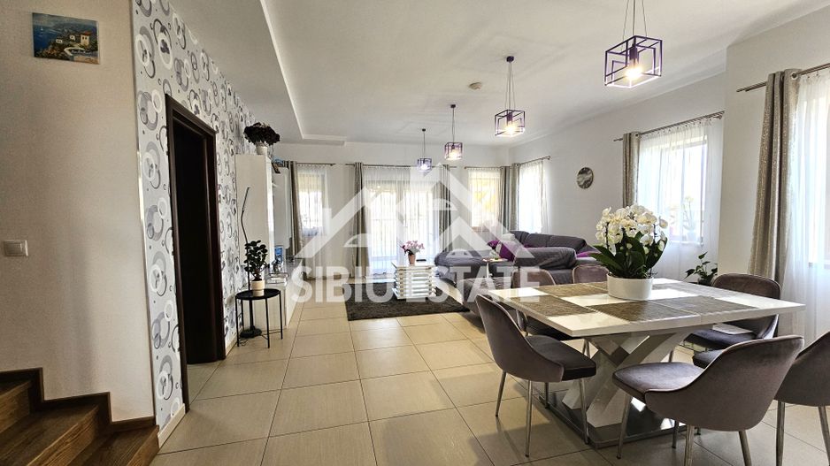 Casa generoasa 5 dormitoare, pivnita, mansarda hobby - Poză 16